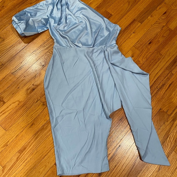 SOLD ‼️ One Shoulder Puff Sleeve Ruched Slit Dress - Picture 7 of 7